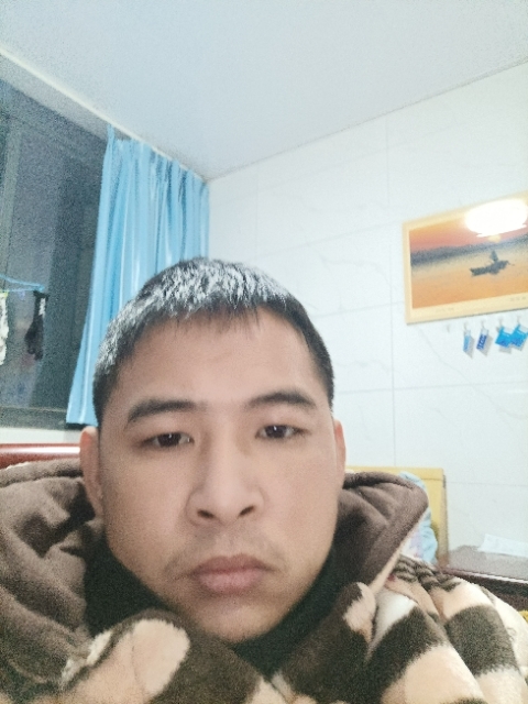 寂寞的第二张照片--安徽蓝颜知己交友网